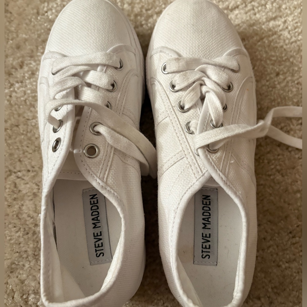 Steve Madden white platform sneakers